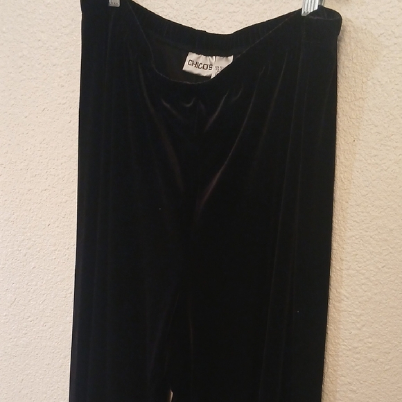 "Make Offer" Chico's Black Stretch Pants - Picture 3 of 3